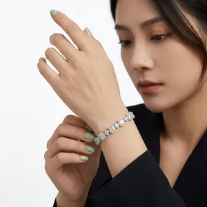 กำไลข้อมือเพชรทรงกลมและทรงปรินเซสสำหรับผู้หญิง ทองคำขาว 18K ชุบทองคำขาว ประดับเพชรเลี้ยงในห้องปฏิบัติการ รับรองโดย IGI หรูหราสำหรับงานแต่งงาน - Product Image 2