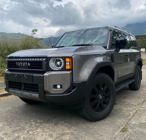 Venta al por Mayor de Toyota Land Cruiser Usados a Bajo Precio, Motor de Alto Torque, Confort Inteligente, Chasis Duradero, Excelente Inversión en SUV - Product Image 1