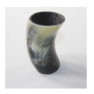 Cuerno Vikingo Corto Vintage Grabado a Mano, Taza Ecológica de Cuerno Natural con Tapa, Estilo Animal, Tamaño Pequeño, Multiusos - Product Image 3
