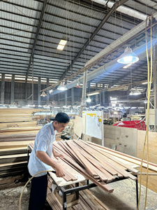 Plinthe décorative en bois de haute qualité pour meubles de cuisine, idéale pour les projets d'aménagement intérieur, service OEM - Product Image 4