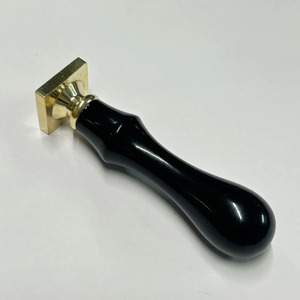 Sellos ovalados de latón negro de 29 mm de gran venta con mango de madera de arce para envolver regalos y proyectos decorativos - Product Image 2