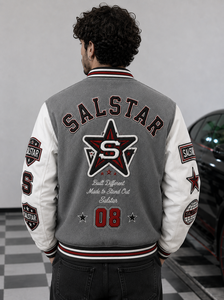 เสื้อแจ็คเก็ตเบสบอลแบบ Varsity Letterman สีเทาขาวสำหรับผู้ชาย พร้อมป้ายปักแบบ OEM ODM - Product Image 4