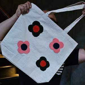 Bolsa de Lona Blanca con Bordado de Hojas, Bolso de Mano Reutilizable, Bolsa de Hombro para Compras Diarias Casuales para Mujer - Product Image 1