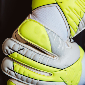 Football Goalkeeper Gloves Full Finger Latex Non-Slip Breathable Adjustable Wrist <b>Strap</b> Unisex Powerful Catch Finger Thumb - Product Image 6