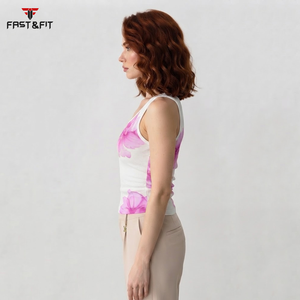 Top corto deportivo para mujer, ligero, transpirable, de secado rápido, estampado, con relleno, hecho en Pakistán. - Product Image 3