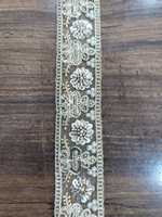 Dentelle à motifs baroques alternés, motif damassé, bordure herité, perles de verre, fausses perles, perles Moti, paillettes plates pour robe de mariée de luxe