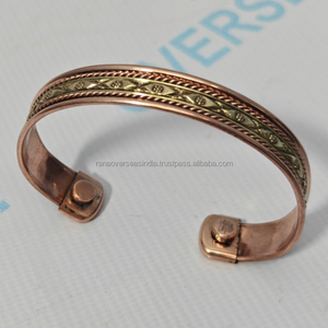 Pulsera Magnética de Cobre Puro de Diseño Moderno, Joyería Ecológica de Terapia Curativa Natural, Bienestar, Energía Positiva, Aniversario - Product Image 1