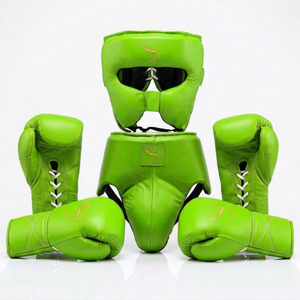 Ensemble d'équipement de boxe pour entraînement et sparring : protège-tête, protège-guêtres, gants à lacets en cuir, design camouflage, poignées respirantes - Product Image 3