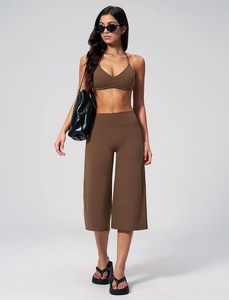 Conjunto de Yoga de 2 Piezas Color Marrón, Top Corto con Cuello Halter en V Profundo, Pantalones de Cintura Alta y Pierna Ancha hasta la Pantorrilla, Transpirables, de Spandex y Poliéster, Sin Costuras - Product Image 6