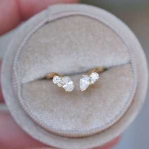 Anillos Abiertos Modernos con Diamantes Cultivados en Laboratorio, Forma de Pera, Redondos y Ovalados, Apilables, con Engaste de Garras, de Lujo, para Uso Diario, en Oro Sólido de 14K y 18K - Product Image 4