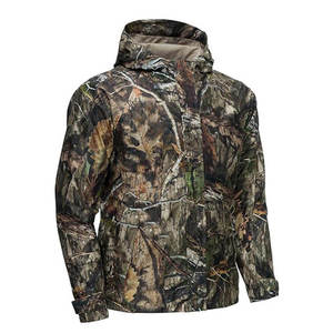 Sweat à capuche de chasse confortable pour hommes avec tissu chaud et durable, parfait pour les aventures en plein air - Product Image 4
