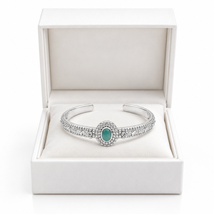 Brazalete Abierto de Plata de Ley con Cabujón Ovalado – Brazalete Granulado Texturizado con Diseño Artesanal - Product Image 5