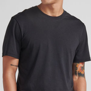 T-shirt en bambou pour homme, coupe classique, col rond, fabriqué avec des tissus en viscose de bambou respirants et doux, avec logos imprimés et étiquettes privées - Product Image 6