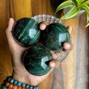 Esferas de Jade Verde Pulido, Decoración Artística Coleccionable, Forma de Esfera, Patrón Natural, Hechas a Mano, Ecológicas, Regalo Promocional - Product Image 2