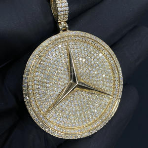 จี้โลโก้เมอร์เซเดสประดับเพชรโมอิสซาไนต์ เงินแท้ 925 สไตล์ฮิปฮอป ประดับเพชรเต็มชิ้น สำหรับผู้ชาย ผู้หญิง และทุกเพศ - Product Image 4