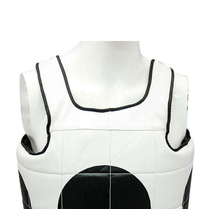 ชุดป้องกันหน้าอกสำหรับผู้ชายวัสดุหนัง PU 2023พิมพ์โลโก้ - Product Image 5