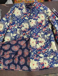 Chaqueta Reversible Acolchada de Algodón Estampada a Mano para Mujer, Ropa Exterior Sostenible de Boutique, Fabricante Mayorista para Exportación - Product Image 1