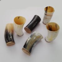 Tasses en corne de buffle naturelles polies avec bordure dorée, écologiques, pour la décoration de la maison, fabriquées artisanallement, en ensemble ou à l'unité