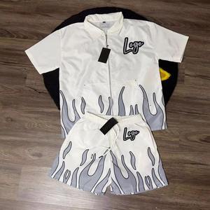 Ensemble deux pièces streetwear d'été pour hommes en gros : veste coupe-vent en nylon et short avec logo brodé flamme, survêtement brodé - Product Image 2