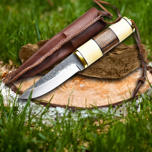 Cuchillo Vikingo Forjado a Mano, Cuchillo de Supervivencia de Acero al Carbono Hecho a Mano con Funda de Cuero, Hoja de Utilidad para Supervivencia al Aire Libre, Cuerno y Madera - Product Image 6