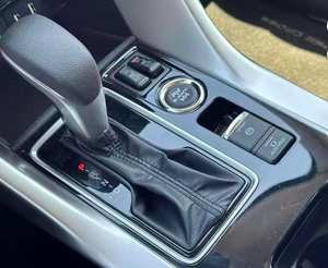 Mitsubishi Eclipse Cross SUV SE S-AWC 2024 USADO, Automático, Volante a la Izquierda, R19, Cuero Oscuro, Tracción en las Cuatro Ruedas, Control de Crucero Adaptativo, Faros LED, Pantalla Táctil - Product Image 5