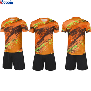 Camiseta de Fútbol Corta Personalizada con Sublimación, Spandex/Algodón, Transpirable, de Secado Rápido, Antibacteriana, Uniforme de Fútbol - Product Image 1