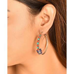 Pendientes de Aro de Moda Meera Jaipur con Múltiples Piedras Plateadas - Product Image 1