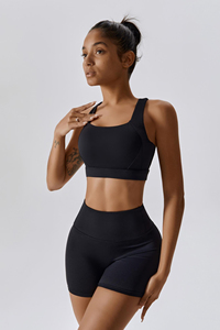 Soutien-gorge de sport noir personnalisé avec logo, dos croisé, respirant, extensible et à maintien élevé pour femme, idéal pour la gym et le fitness - Product Image 4