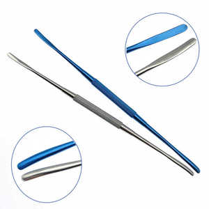 เครื่องมือผ่าตัดแบบปลายคู่ Freer Periosteal Elevator ทำจากสแตนเลสสตีล ทนทาน สีน้ำเงิน-เงิน ใช้งานด้วยมือ สำหรับการผ่าตัด - Product Image 1