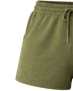 กางเกงขาสั้นผ้าฟลีซสีเขียวมะกอกสำหรับผู้หญิง พร้อมแพทช์ลายนูนรูปนกอินทรี เอวยางยืด สไตล์ลำลอง รับผลิตตามสั่ง ขายส่ง OEM จำนวนมาก - Product Image 3