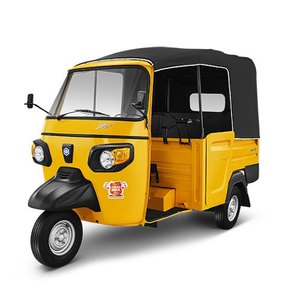 Tuk Tuk Modelo Ape City y DX Fabricado en India |   Vehículo de Pasajeros de 3 Plazas de Alta Calidad |   Listo para Exportar a Haití y Estados Unidos - Product Image 4