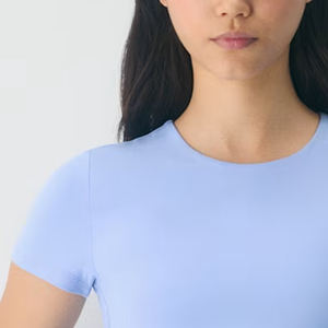 Ropa Casual para Mujer con Diseño de Logotipo Personalizado, Camisetas de Mujer con Logotipo Personalizable a Precios Económicos y Diseño Elegante para Pedidos al por Mayor - Product Image 3