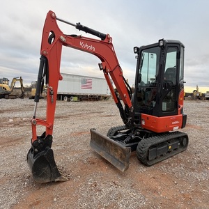 Miniexcavadora Compacta Kubota KX033-4, Excavadora Diésel con Hidráulica Auxiliar y Opción de Cabina - Product Image 3