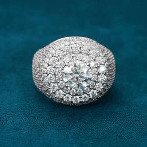 Bague d'éternité empilable en argent plaqué or 18 carats, sertie de cristaux et de strass, style baguette, pour mariage - Product Image 3