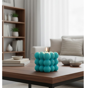 Bougies parfumées bleu ciel en forme de bulle pour Noël, Pâques, anniversaires, la Saint-Valentin et les célébrations de Diwali - Product Image 1