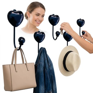 Gancho de Pared de Cerámica con Forma de Corazón, Diseño Bonito, Antioxidante, Gancho Individual para Colgar Ropa - Product Image 4