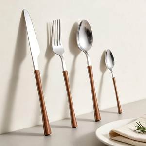 Juego de Cubiertos de Plata Alemana con Elegante Diseño Real, 5 Piezas, Cubertería con Diseño en Relieve - Product Image 3