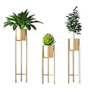 Jardinières minimalistes élégantes en laiton sculpté à la main, durables, légères, de haute qualité, pour la décoration moderne de la maison, du jardin et de l'extérieur. - Product Image 1