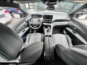 Peugeot 5008 2024 Usado con Título Limpio - Product Image 5