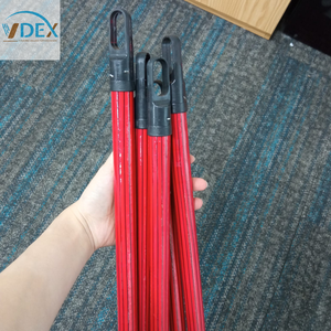 Vente en gros de vadrouille de nettoyage de jardin à domicile de 120cm de long à rayures rouges personnalisées PVC manche en bois sac en plastique PET balais d'emballage pelles à poussière - Product Image 4