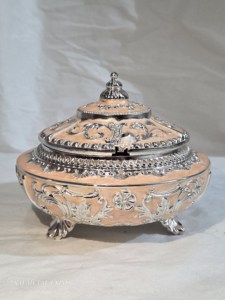Brûleur à Bakhoor Arabe de Luxe en Métal Doré, Incrusté de Cristaux et de Diamants, Porte-Encens Oud, Mabkhara pour Ramadan, Centre de Table de Mariage - Product Image 4