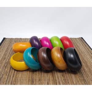 Bracelets en résine à finition brillante, accessoires de mode élégants en cristal - Product Image 3