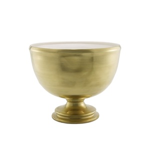 Bol sur piédestal en laiton vintage, plat décoratif rond en métal avec bord festonné, élégant centre de table, seau à glace décoratif en métal - Product Image 2
