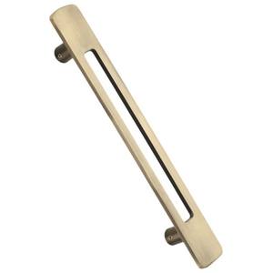 Manija de puerta metálica elegante que está de moda en la industria, que transforma cada entrada en un símbolo de estilo. - Product Image 3