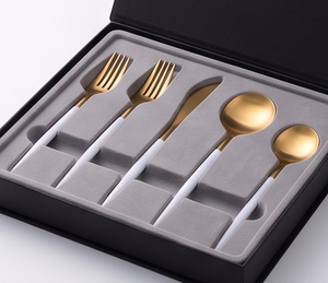 Modern Flatware Set With White Handles And Gold <b>Mirror</b> Finish Dishwasher Safe For Wedding Cutlery And Home Use - Product Image 4