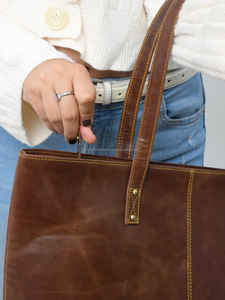 Bolso de Mano de Cuero Marrón Oscuro Vintage para Mujer - Product Image 4