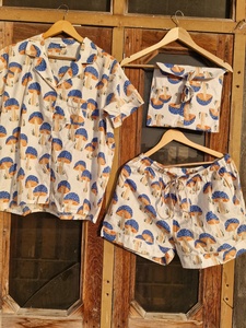 Conjunto de Pijama de Algodón Estampado: Ropa de Dormir de Verano para Mujer con Botones - Product Image 2