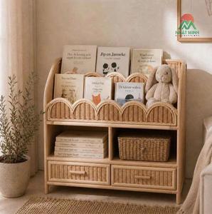 ตู้หนังสือเด็ก นัท มินห์ ราตัน พร้อมลิ้นชัก 2 ช่อง ชั้นวางของสไตล์ทรอปิคอล ดีไซน์ทรงสี่เหลี่ยม - Product Image 2