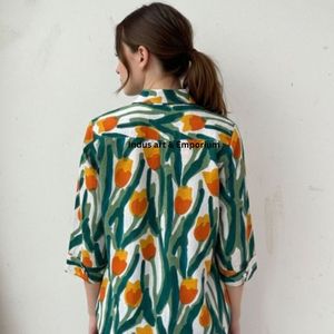 Camisa con estampado de bloques a mano Camisas elegantes para mujer Camisa de tela de algodón suave con estampado de bloques a mano India a la venta al mejor precio - Product Image 2