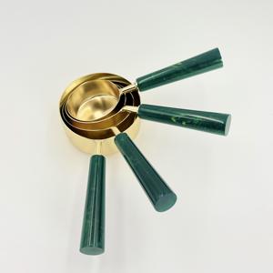 Ensemble de tasses et cuillères à mesurer en acier inoxydable Be-Safe Kitchen, 4 pièces, avec poignée en résine, pour ingrédients secs et liquides - Product Image 2